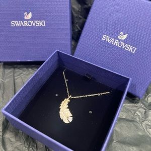 Swarovski silver tone feather necklace NIB